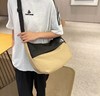 男女大容量休闲斜挎包时尚百搭个性单肩包户外运动饺子包邮差包 商品缩略图4