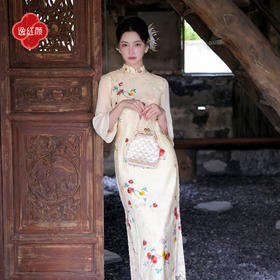 逸红颜《丹若》26春新"石来运转"文艺人丝棉感喇叭叠袖双襟旗袍女