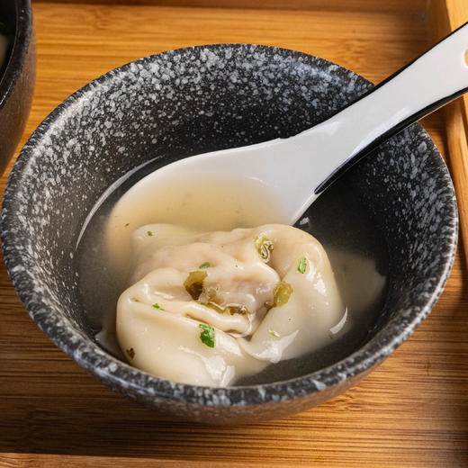 私房刀鱼馄饨/馄饨馅丨时令美食，鲜掉眉毛的野生刀鱼馄饨，手工现包，喜欢动手也可以购买馄饨馅，赠送馄饨皮、鱼骨原汤⭐顺丰快递⭐ 商品图1