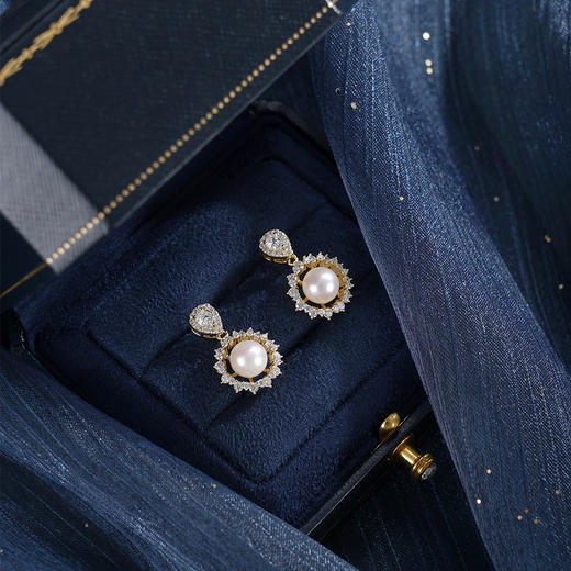 子佩集【星海花开】银S925珍珠惜王妃耳钉【XXED006】6.2mm珠镀金太阳花水滴2601 商品图1