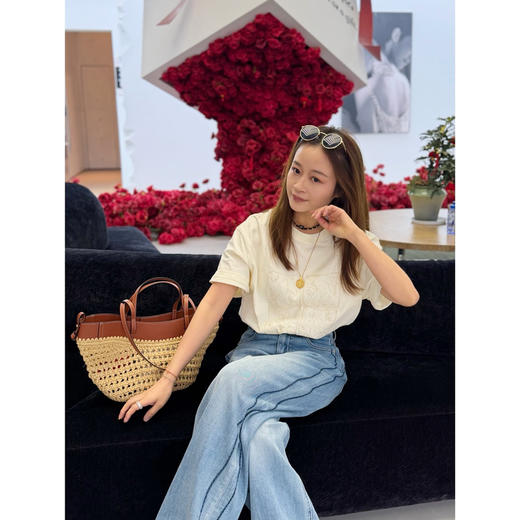 2026/3/23手工小马刺绣高克重长绒棉 T 恤，7-10个工作日发货 商品图4