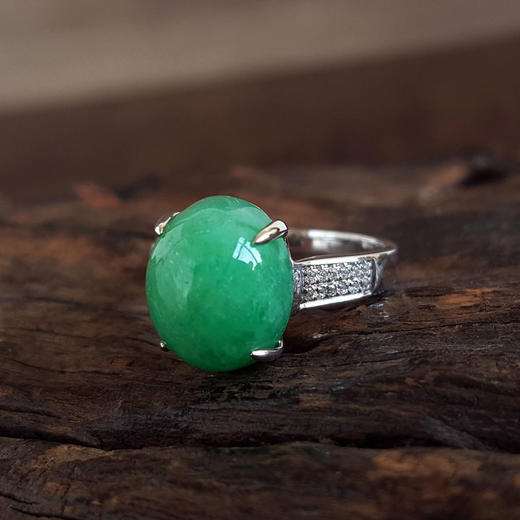 【天然正品】A货翡翠通灵珠宝AU750白金镶钻镶天然细腻8.318克拉满绿糯种蛋面翡翠戒指14号（戒圈可改）280226HSD44 商品图3