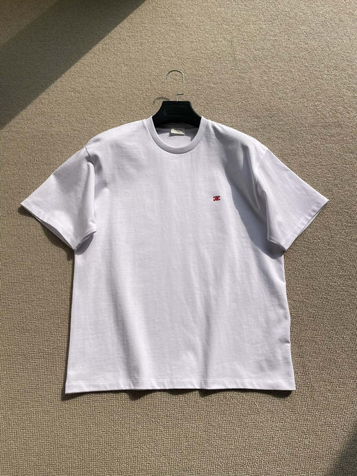 323-10 渠道圆正 Ce男女同款 宽松版 纯色小标刺绣 圆领短袖T恤 我和老朱都穿M 商品图3