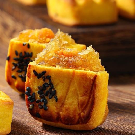 【一口沦陷❗️凤梨酥便当铁盒装】金黄酥皮经烘烤后外脆内软，入口即化，裹着饱满内馅，层次丰富不腻口，(台湾便当铁盒装)厦门特产伴手礼下午茶点QQ 商品图1