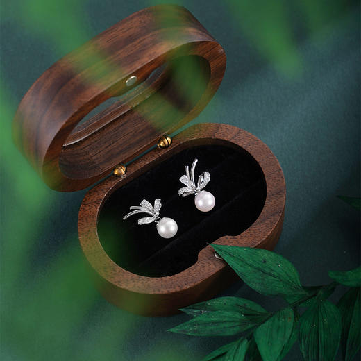 子佩集【幽兰皎月】银S925珍珠惜王妃耳钉【XXED014】6mm珠镀金兰花草双色蝴蝶结2601 商品图3