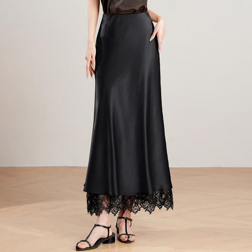 「自」全新升级【铂金会员146/天猫199/差价53】(23849)洛诗琳蕾丝拼接缎面半身裙女2026夏季新款高腰中长A字裙 商品图2