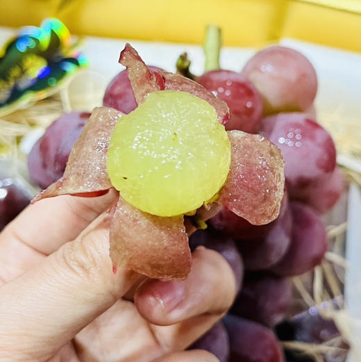 妮娜皇后葡萄 1件3斤  自带酒香味，甜度高 包装随机 商品图6