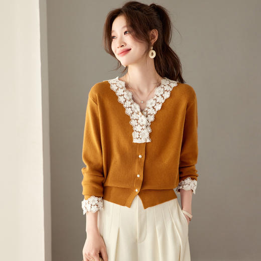 法式蕾丝V领针织开衫，设计感短款毛衣外套气质上衣CC-27-2643 商品图3