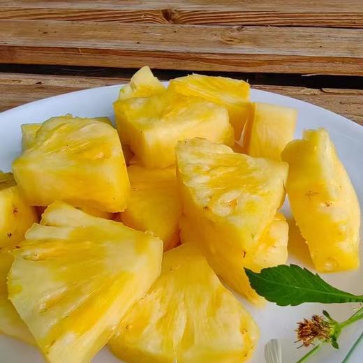 冬蜜凤梨丨即使青皮也可以食用，甜度高，无明显酸味，一口惊艳。⭐️顺丰快递 商品图14