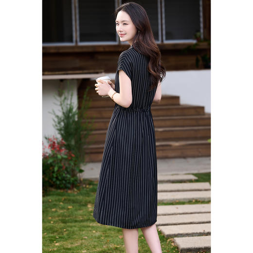 米思阳2026春夏优雅通勤轻职风OL黑白条纹半袖衬衫裙连衣裙女2155/4091 商品图4