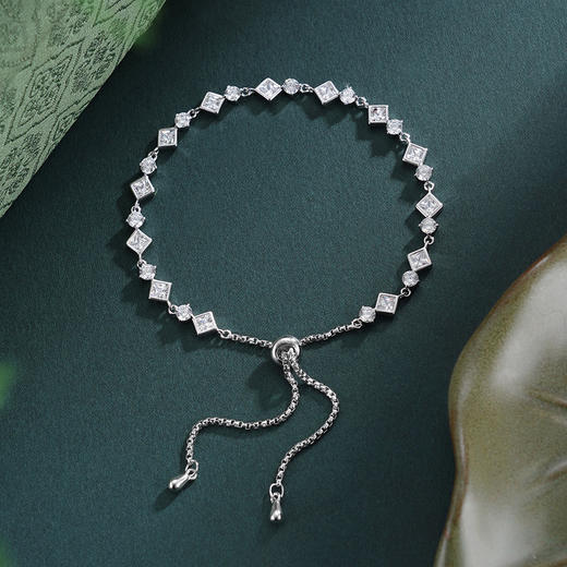 子佩集【星轨凌华】银S925手链【SL070554B】时尚菱形方块2601 商品图0