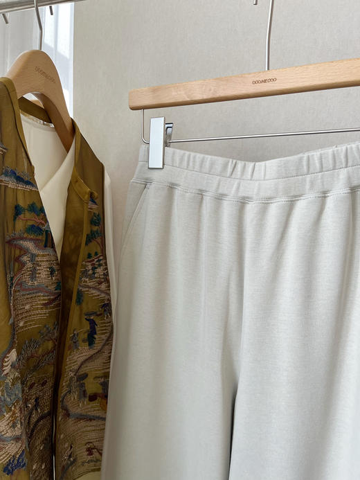 【比好更好】噢蜜ooomeooo三醋酸升级版大长腿云朵裤“送真丝丝巾” 商品图10