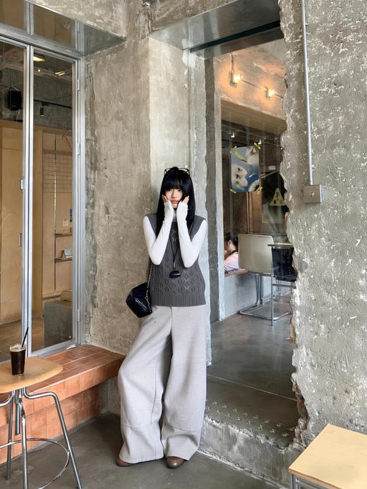 天猫同步【叠搭神器！】拉夏贝尔/La Chapelle INS风！舒适有型韩系圆领镂空针织马甲百搭坎肩叠穿背心 商品图4