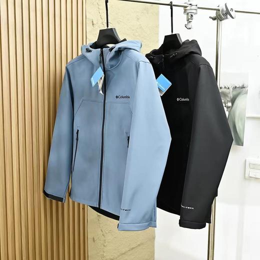 F032313春季秋冬季软壳防水防风内里加绒加厚款连帽冲锋衣 商品图1