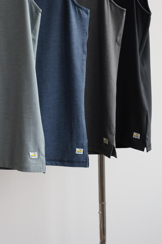 VOUR1 速干弹力运动坎肩背心 BX079 商品图5