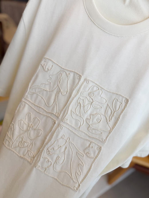 2026/3/23手工小马刺绣高克重长绒棉 T 恤，7-10个工作日发货 商品图10