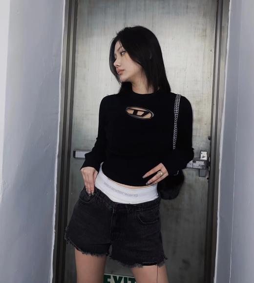 F032359针织镂空金属logo镂空字母金属针织长袖毛衣 商品图10