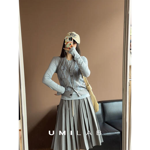 UMILAB｜爱己*贵气预科 巴素兰精纺羊毛+醋酸原创格纹针织马甲M915V 商品图3