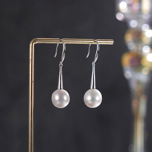 子佩集【‌珀尔之悦】银S925珍珠惜王妃耳环【SPE2472001】10*11mm珠吊球2601 商品图0