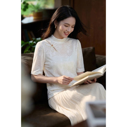 米思阳2026春夏新款气质优雅国风提花钉珠装饰百搭T恤女1115/1156 商品图3