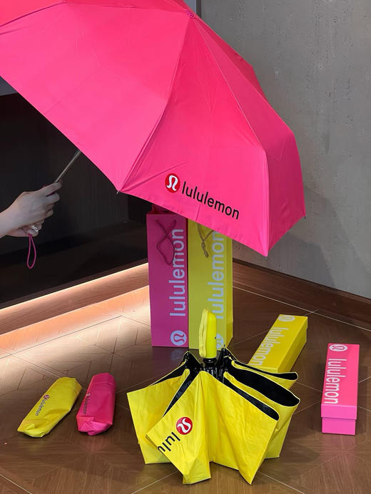 原单正品 Lu 露 Behappy 系列遮阳伞
天啦这配色实在太好看了吧 ！！
开启的夏日多巴胺 玫粉色vs 柠檬黄
这种高饱和的颜色真的一眼就会带来
好心情～ 商品图12