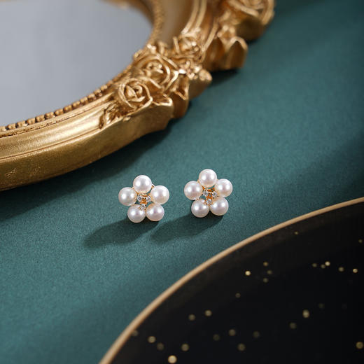 子佩集【花恋曲调】银S925珍珠惜王妃耳钉【MLEH013】3.8mm珠镀金梅花五瓣花朵2601 商品图1