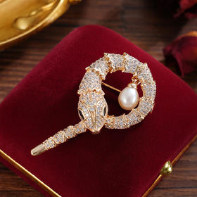 子佩集【宝珠灵蛇】珍珠惜王妃胸针【ZXXZ009】7.5mm珠镀金衔尾蛇2601