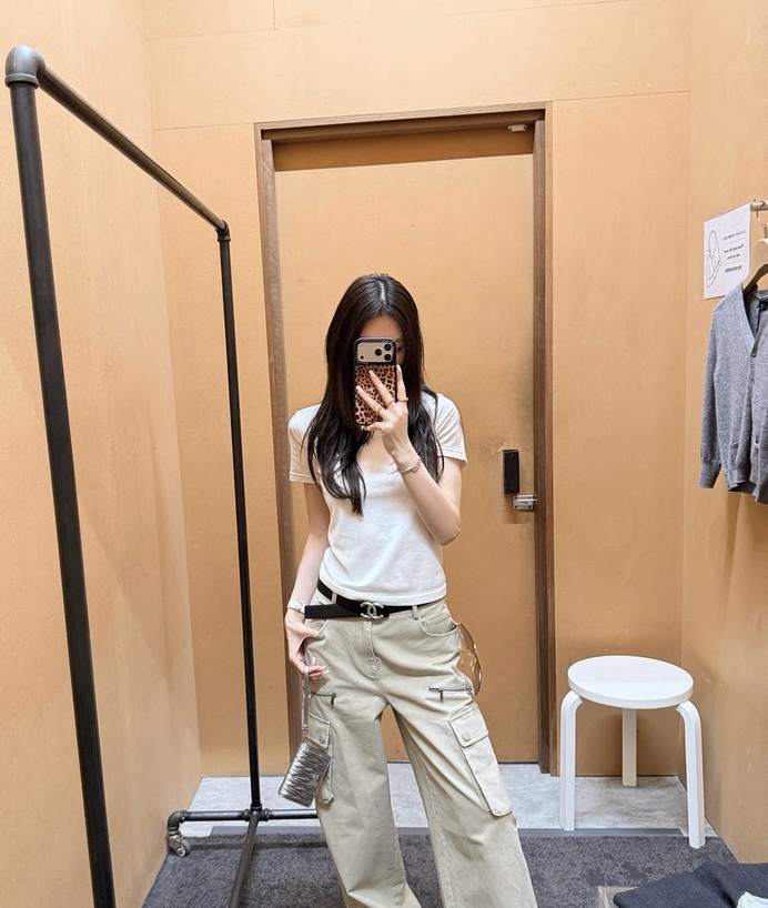 特！自留！人手一件！去韩国的订单，基础百搭显瘦正肩款超柔水柔棉纯棉短袖～