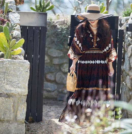 【林栖设计小店】地色几何|暗红色复古气质显瘦2026夏新款印花真丝连衣裙1962199 商品图1