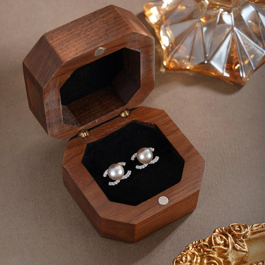 子佩集【可可佳人】银S925珍珠惜王妃耳钉【MZEH003】6.5mm珠双C灰绿珠2601 商品图1