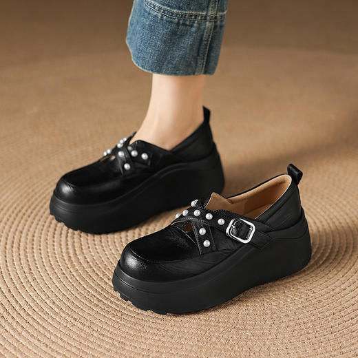 【预售7天】米白色圆头小众珍珠厚底乐福单鞋女新款真皮松糕鞋TYMXY&1636 商品图3