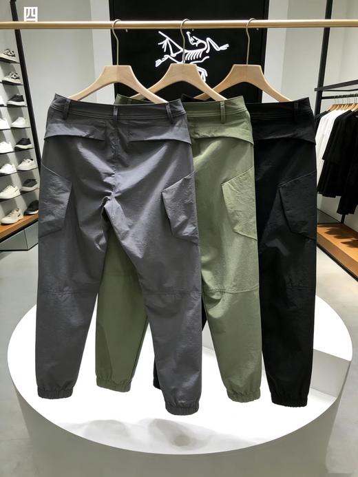 F032376男款防风轻量简约休闲户外多功能休闲长裤 商品图3