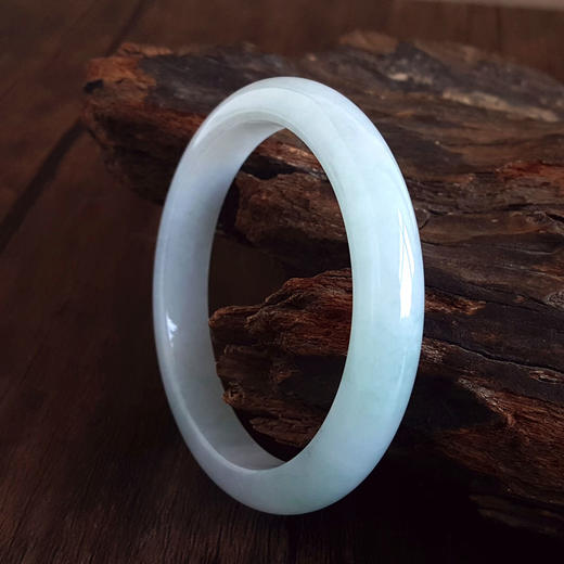 【天然正品】A货翡翠天然正桩细腻无纹裂62.5号糯种青白底翡翠手镯62.5号（皆取最大值）090326TJ32 商品图6