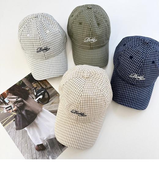 韩系新款格子字母刺绣鸭舌帽 女春夏季百搭遮阳软顶棒球帽 显脸小格子休息帽 商品图5