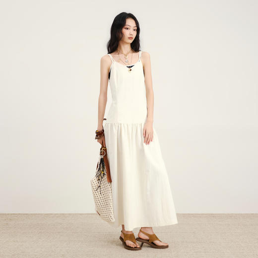 lost in echo2026年春夏新款时髦V领吊带低腰修身显瘦刺绣连衣裙 商品图4