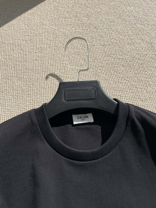 323-10 渠道圆正 Ce男女同款 宽松版 纯色小标刺绣 圆领短袖T恤 我和老朱都穿M 商品图8