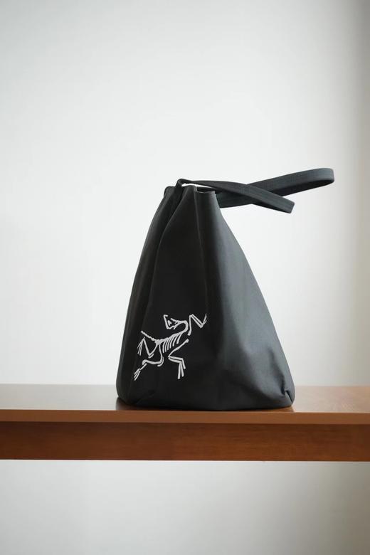 F032332新款情侣款野外徒步防水多用途尼龙托特包购物袋手提包 商品图2