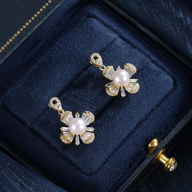 子佩集【四叶芳踪】银S925珍珠惜王妃耳钉【XXED008】6mm珠镀金四叶草风车2601