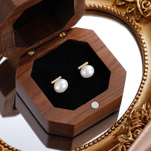 子佩集【阿芙柔光】银S925珍珠惜王妃耳钉【SGE0290013】7mm珠镀金一字巴洛克2601 商品图0