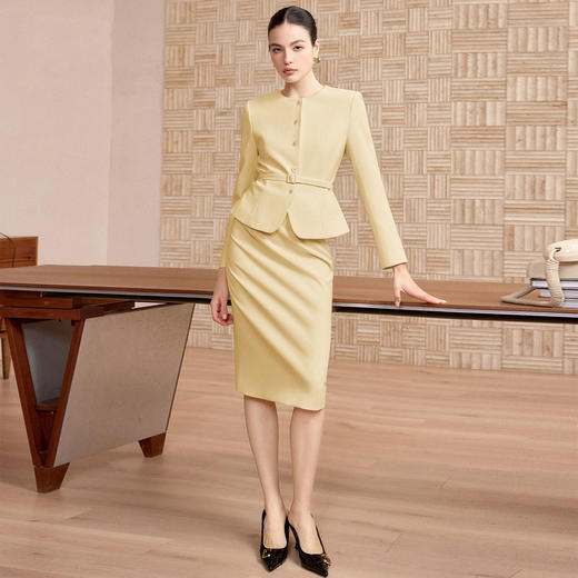 IWY/高级感黄色西装套裙女气质显瘦正式场合职业裙春季新款CS2760 商品图3