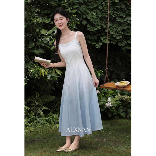 鹿向南「雾蓝絮语」法式浪漫甜美短袖连衣裙女夏新款气质渐变长裙 商品图1