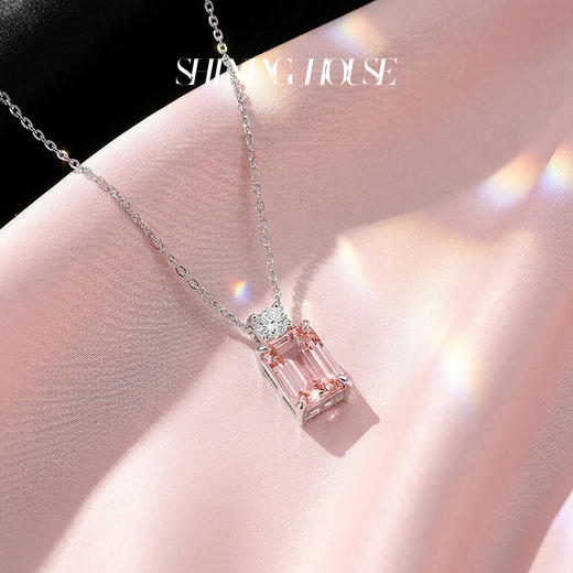 Passion·Shining系列 ShiningHouse[培育] 18k金钻石吊坠 祖母绿形1克拉钻人工真钻人造钻石K金吊坠简约钻石吊坠（单吊坠，图片仅展示）【此商品不支持7天无理由退货退款】 商品图3