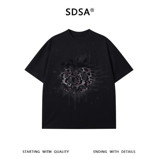 T68502SDSA男装2026新款高贵轻奢潮牌豹纹草莓泼墨短袖T恤时尚百搭上衣 商品图1