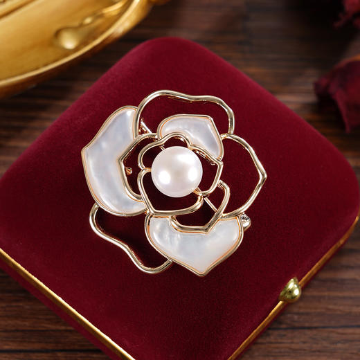 子佩集【浪漫静好】珍珠惜王妃胸针【ZXXZ003】10mm珠镀金玫瑰花2601 商品图0
