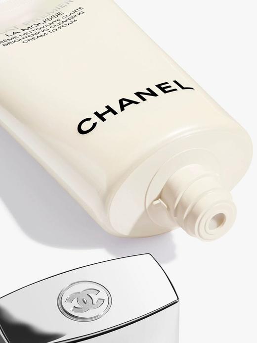 [透小蜜心选]【活动价 ￥219】CHANEL/香奈儿光彩美白洁面洗面奶150ML 商品图1
