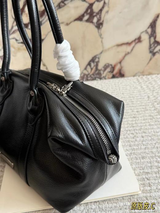 F032358十字架金属装饰手提复古感黑色荔枝纹饺子包 商品图9