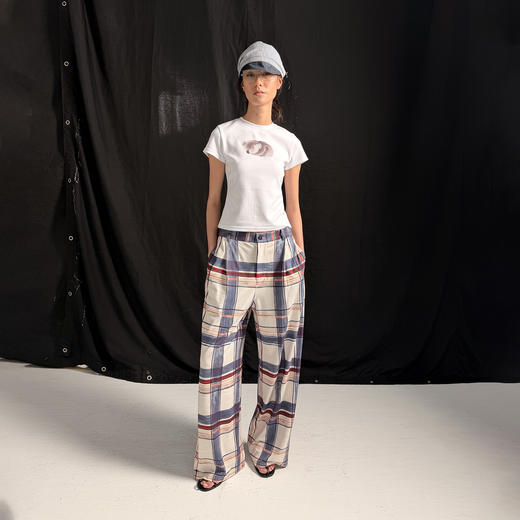 NUTH“手绘感”印花纹格印花垂感轻薄宽松直筒休闲裤女 卡其蓝格（预售/发货时间同步天猫） 商品图3