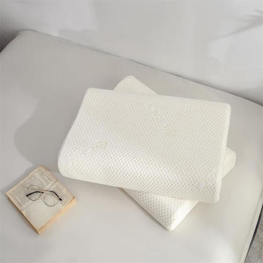 洁丽雅（Grace)特拉雷.天然乳胶枕曲线枕CP2928 商品图1