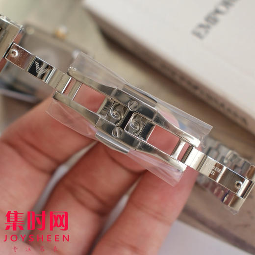 原单阿玛尼AR11704 方形女士腕表
机芯：原装进口石英机芯 商品图9