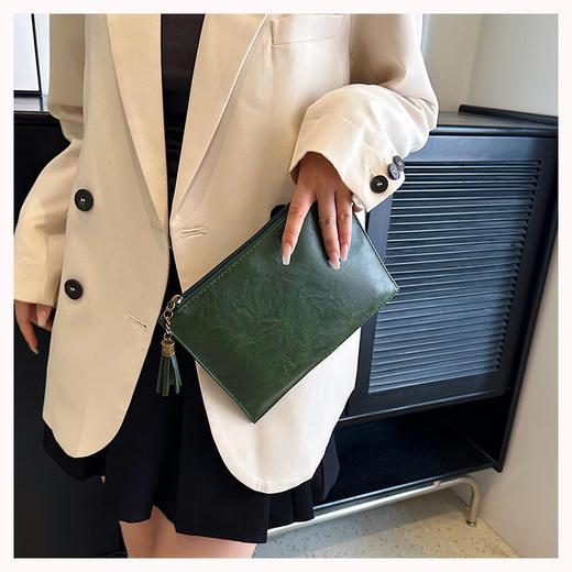 新款复古流苏化妆包 便携高质感手拿包日常质感随身拉链零钱收纳袋 商品图5